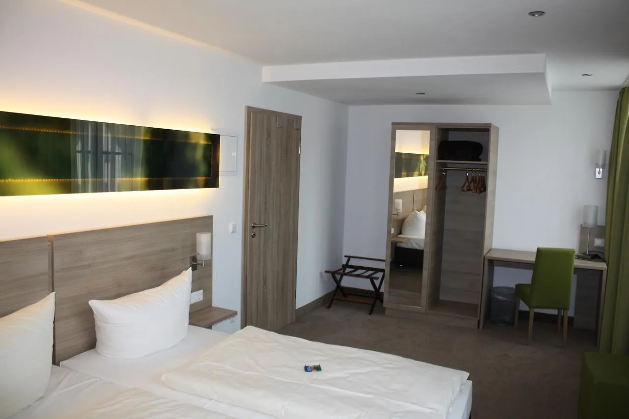 Schwarzer Adler - Hotel Garni Ipsheim 3*,  Germany